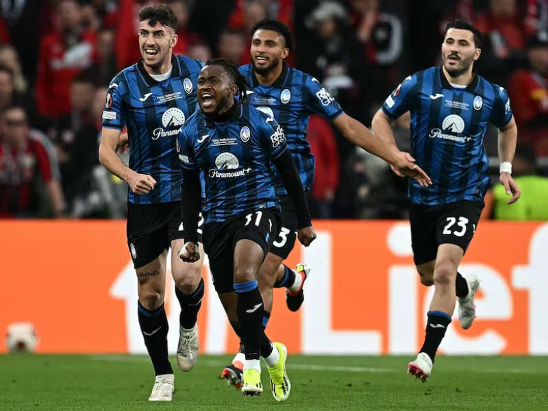 Écharpe De Foot Atalanta – Champion UEFA Europa League 2024 (neuve)