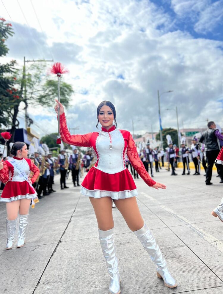 Palillonas que destacaron en el 203 aniversario de independencia