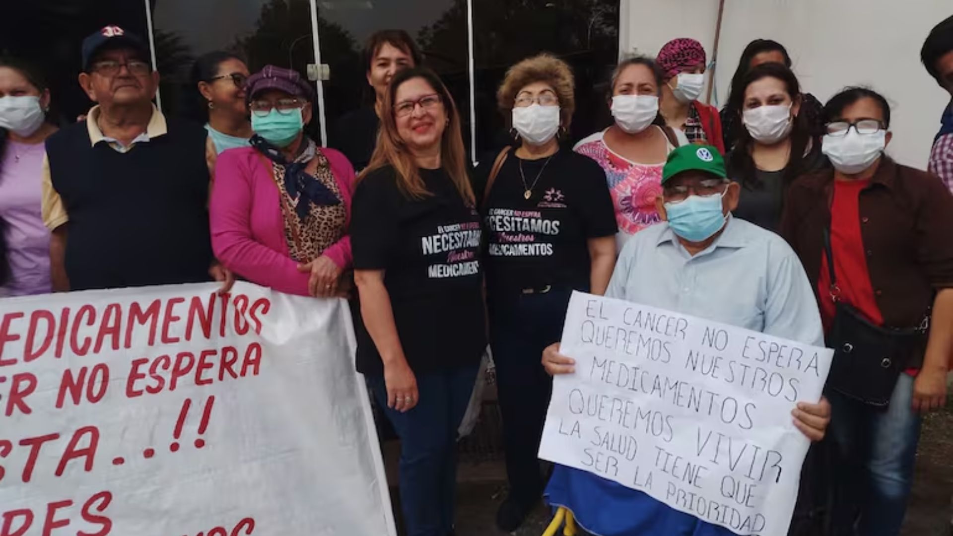 Pacientes oncológicos protestan por falta de medicamentos
