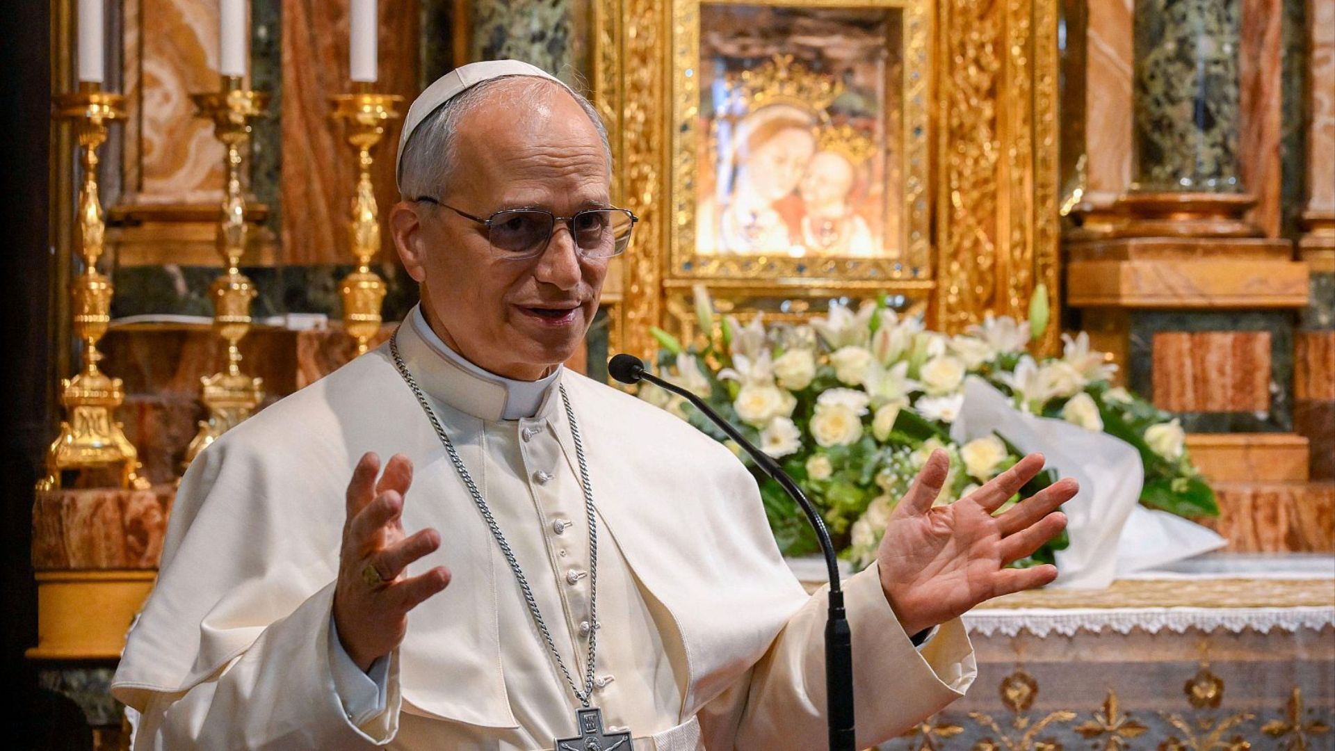 El papa León XIV pide suplicar a Dios por la paz en el mundo
