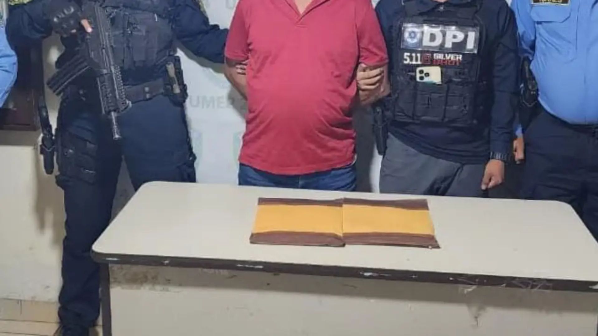 Capturan a hombre acusado de violar a una menor de seis años